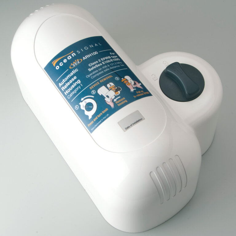 OS-safeSEA-EPIRB-feature-image-04