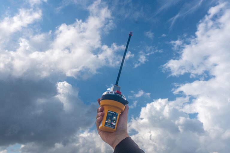 Ocean Signal rescueME EPIRB2 with Return Link Service - reliable distress signaling for maritime emergencies